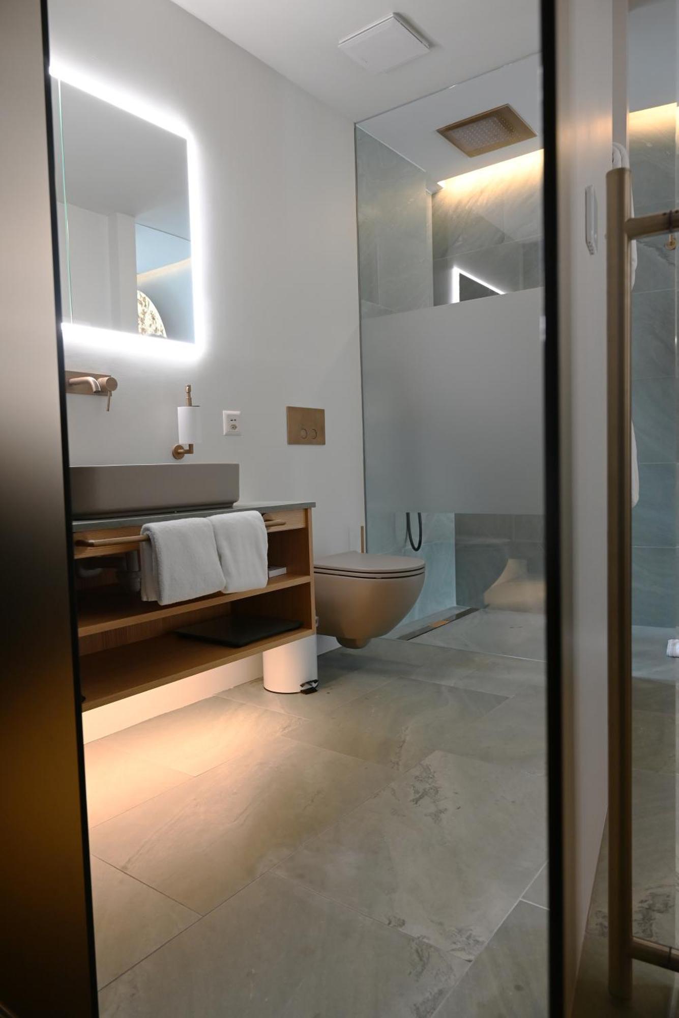 Boutique Hotel La Rocca Ронко-сопра-Аскона Экстерьер фото